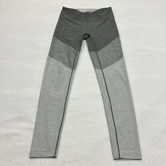Outdoor Voices Women Size M Gray Tones Color Block Leggings Yoga Pants - Picture 10 of 11